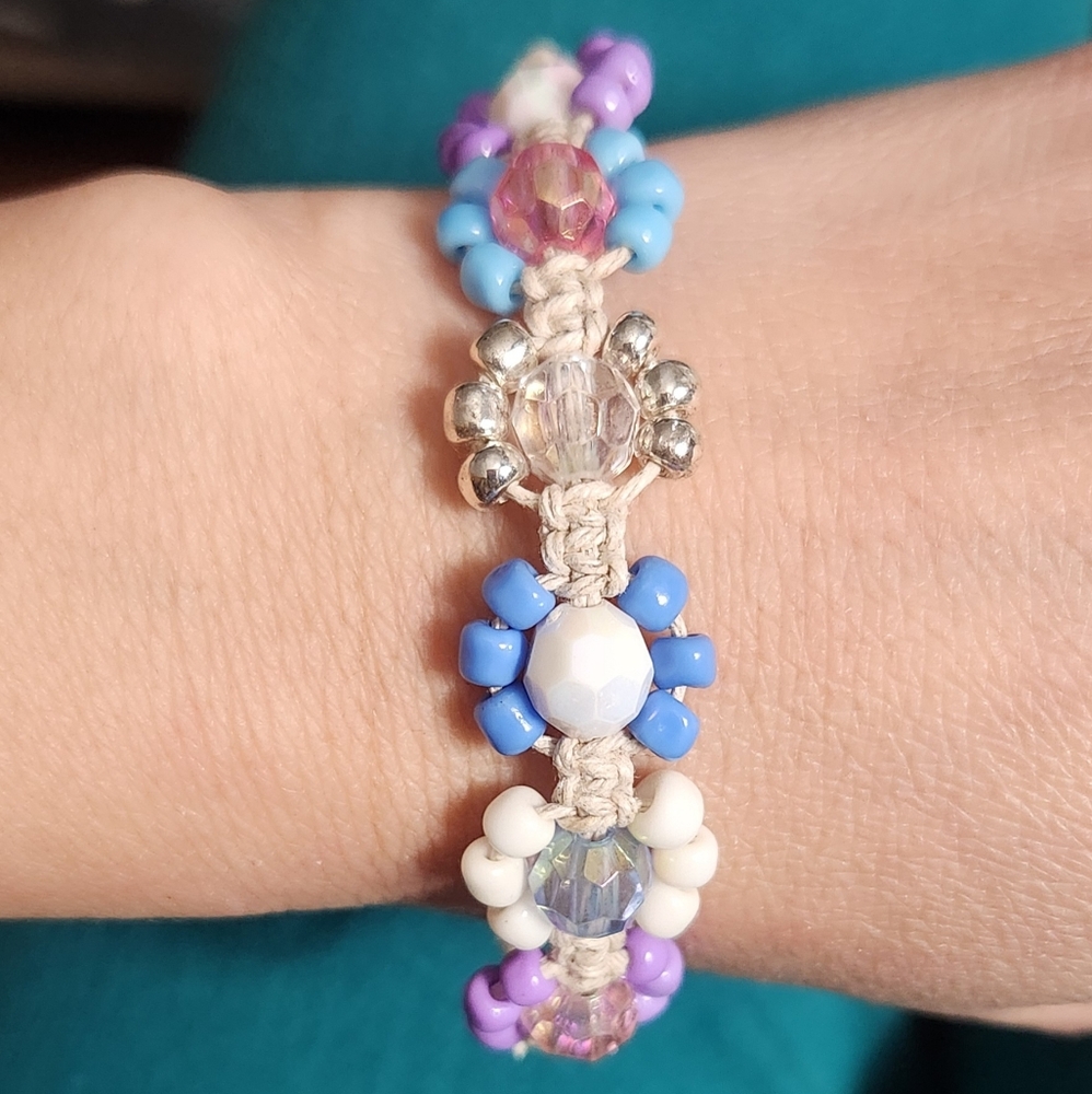 Womens Seed Bead Flowers Bracelet